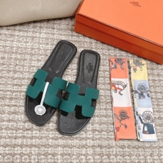 Hermes Slippers